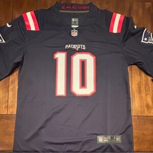 New England Patriots Drake Maye Jersey Stitched Adult Medium NWT